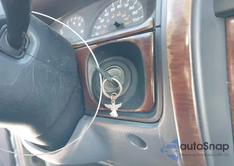 2000 Toyota 4Runner Sr5 V6 from USA, damaged, VIN JT3HN86R5Y0287974